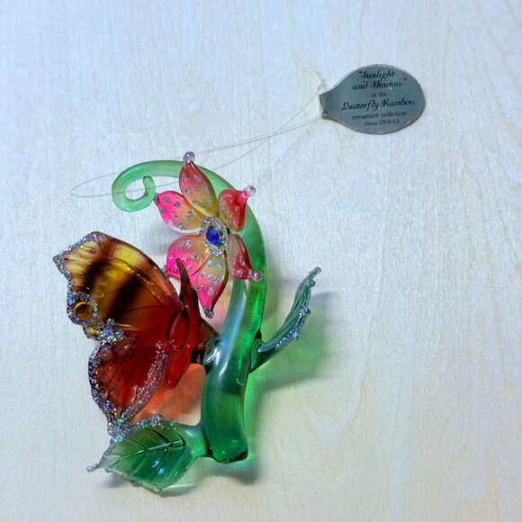 Vintage Ashton Drake Heirloom Butterfly Sunlight and Shadows Glass Ornament - Picture 5 of 16